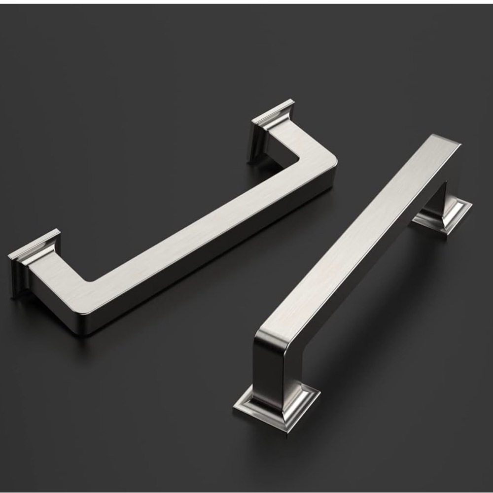 CABINET HANDLES & KNOBS 4 
Amerdeco